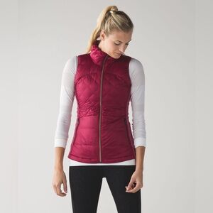 Lululemon Size 6 Down for a Run Vest 🍓Berry Rumble Rulu Pockets Reflective